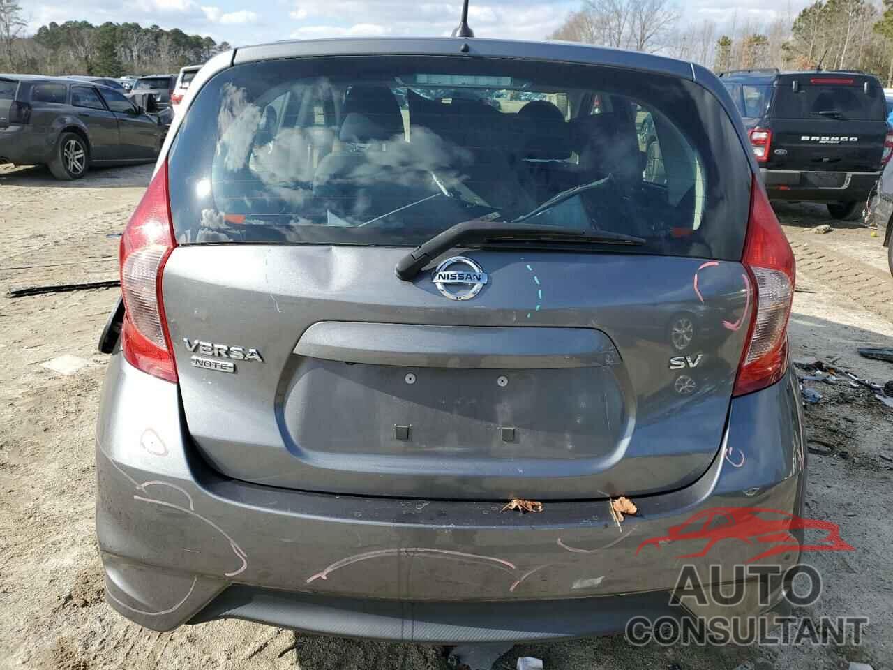 NISSAN VERSA 2018 - 3N1CE2CP3JL356355