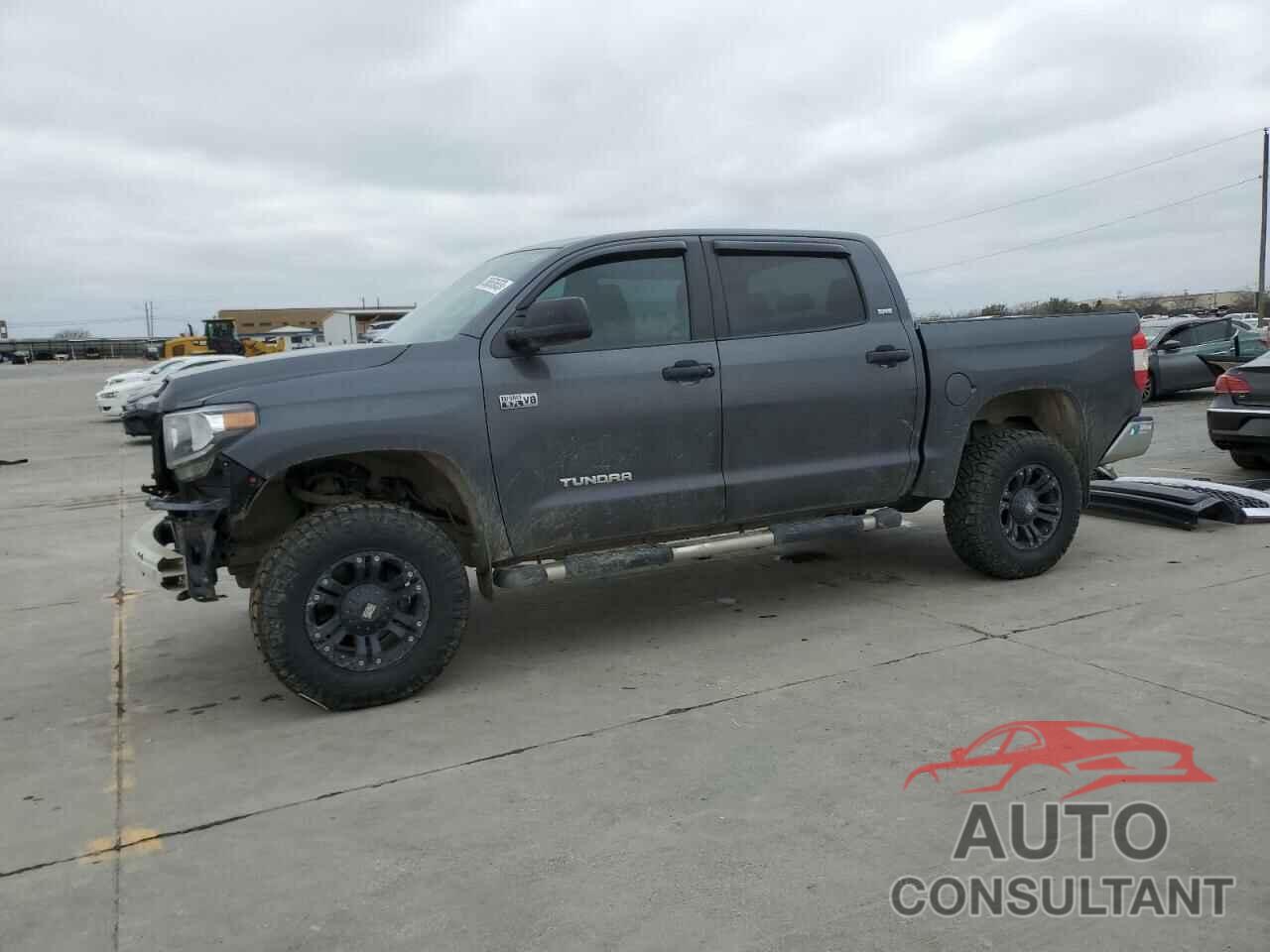 TOYOTA TUNDRA 2018 - 5TFDW5F16JX687877