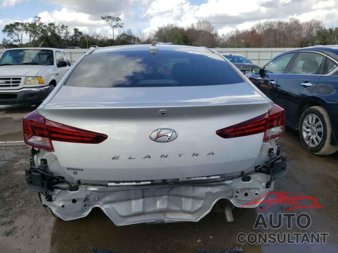 HYUNDAI ELANTRA 2020 - 5NPD84LF8LH540754