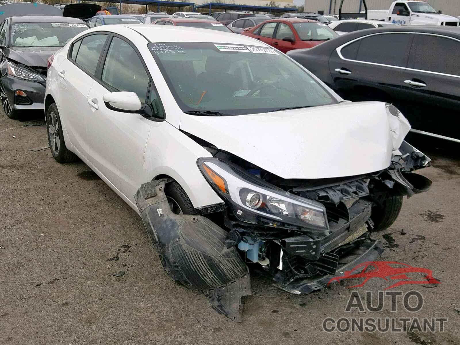 KIA FORTE 2018 - 1V2TR2CA4MC587762