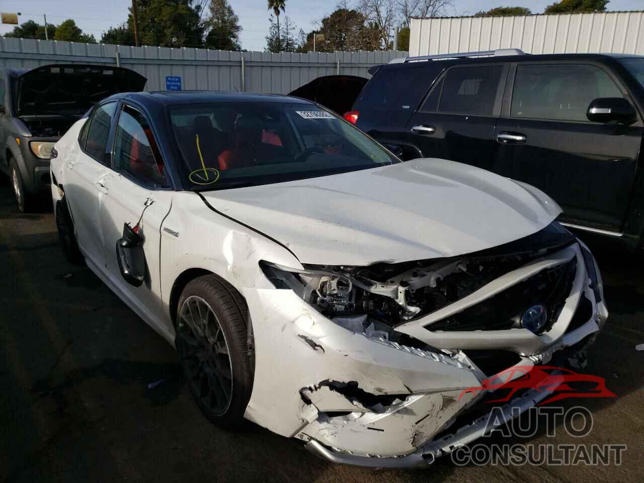 TOYOTA CAMRY 2021 - 4T1K31AK8MU031772
