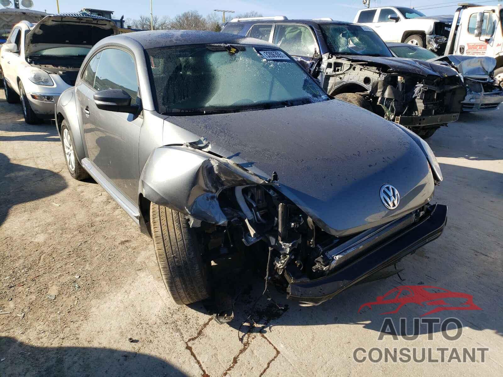 VOLKSWAGEN BEETLE 2019 - 3VWFD7AT6KM710307
