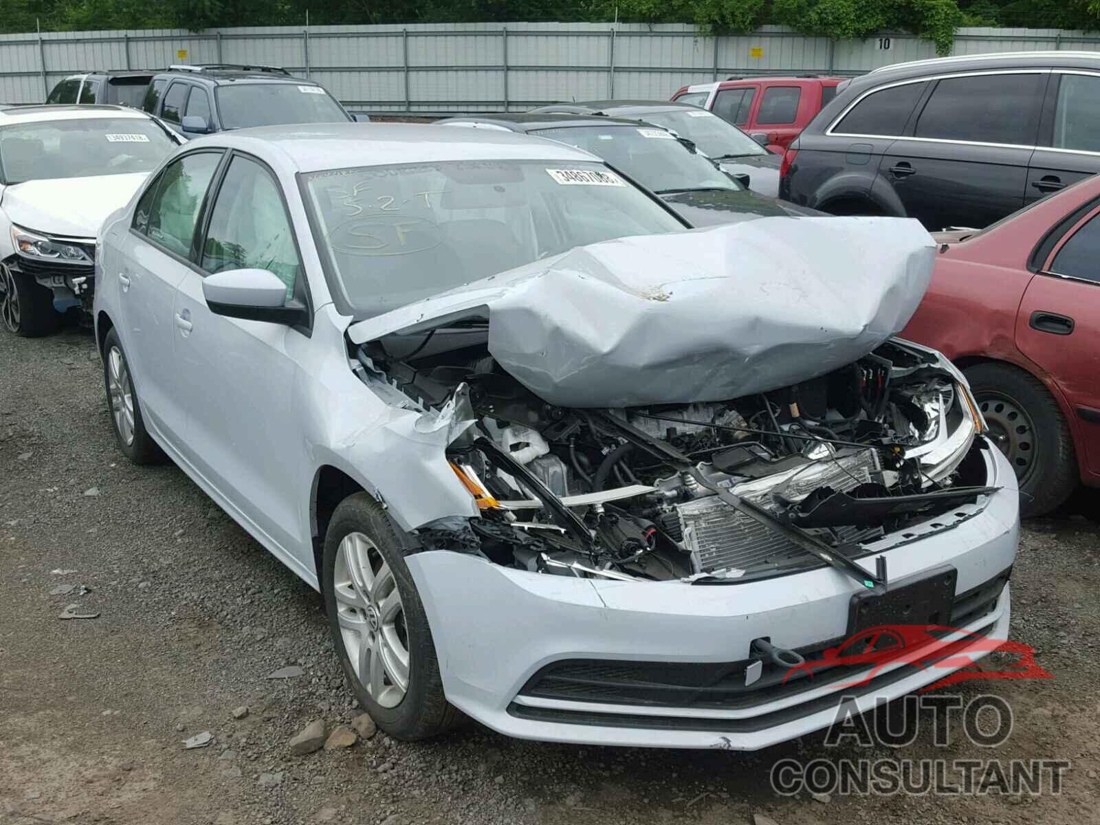 VOLKSWAGEN JETTA 2018 - 3VW2B7AJ0JM228837