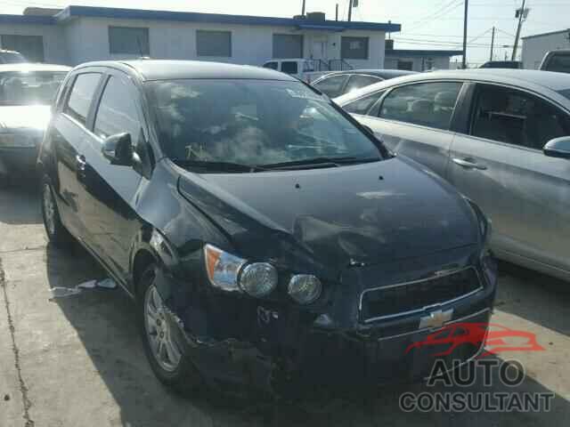 CHEVROLET SONIC 2016 - 1G1JC6SH2G4118256