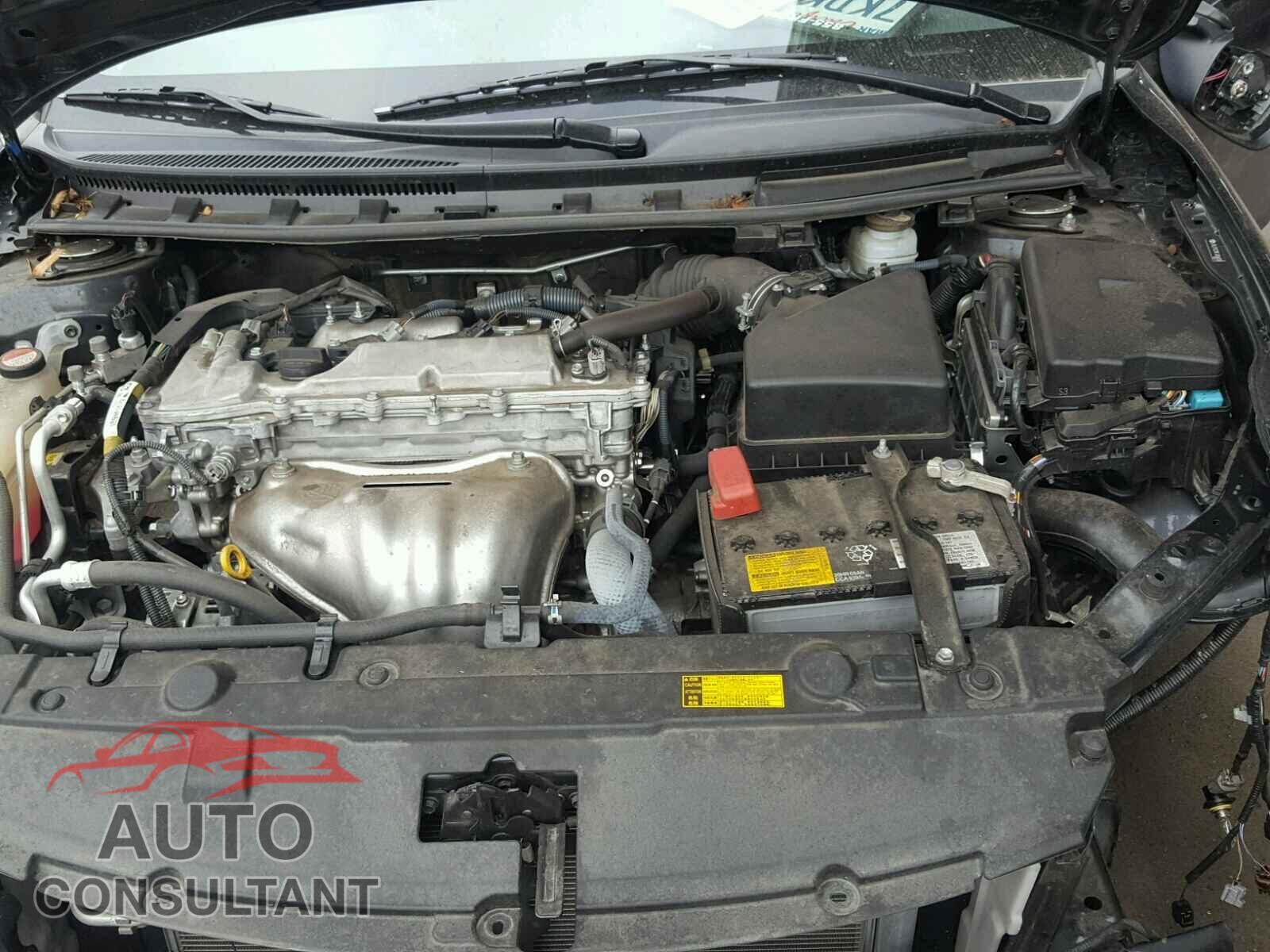 TOYOTA SCION 2015 - JTKJF5C78FJ006830
