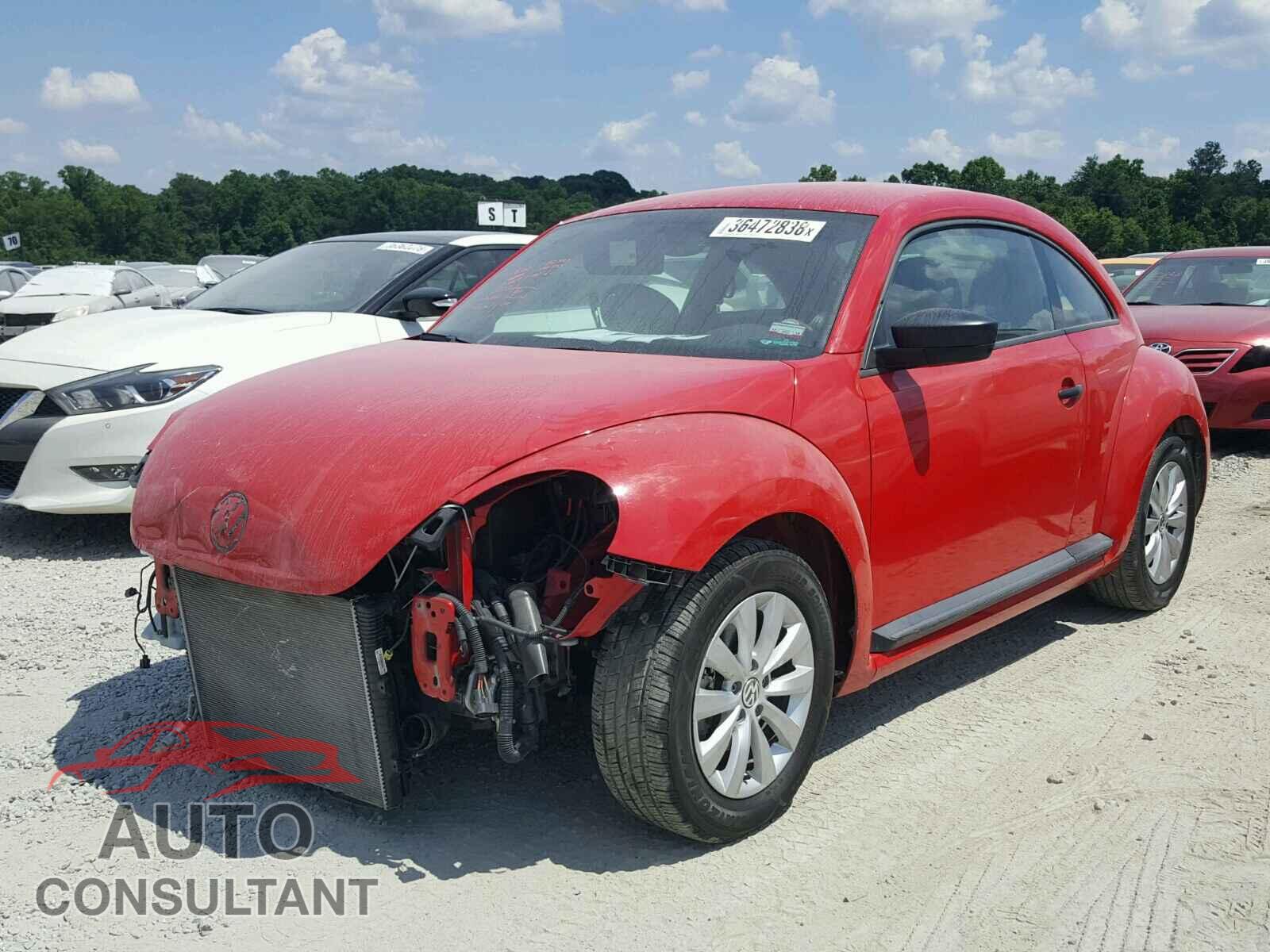 VOLKSWAGEN BEETLE 2015 - 3VWF17AT2FM655370