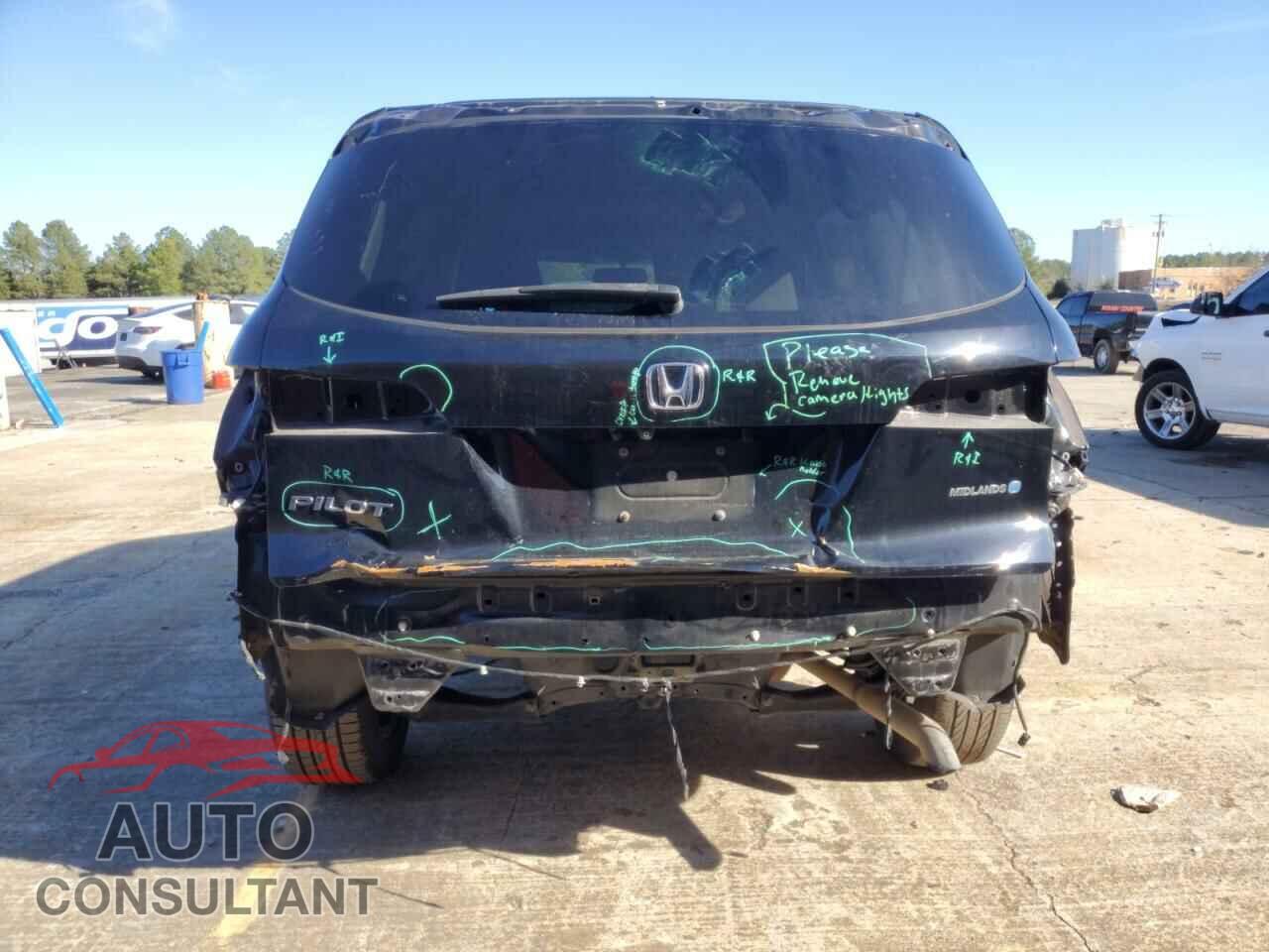 HONDA PILOT 2017 - 5FNYF5H58HB042217