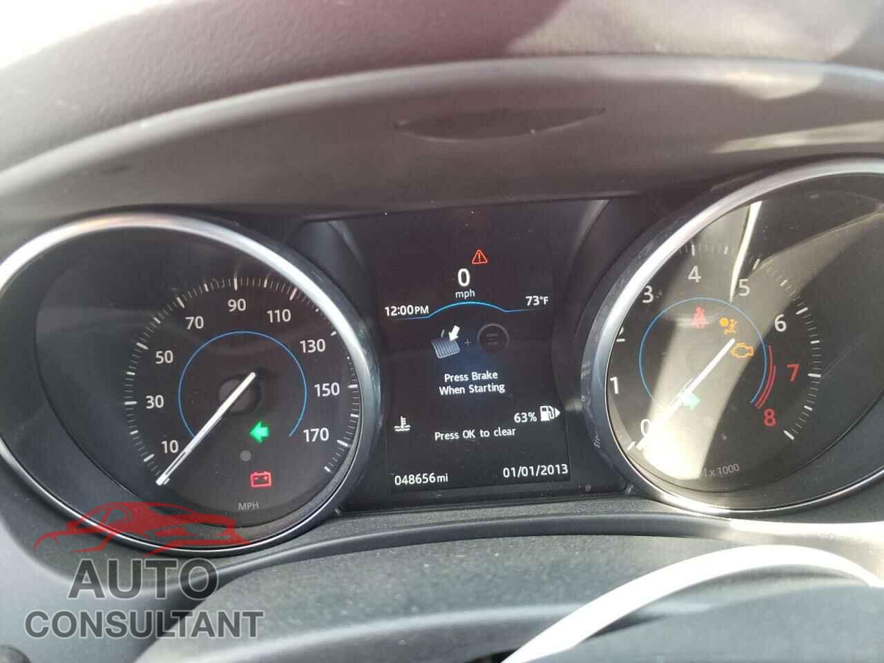 JAGUAR XE 2017 - SAJAD4BG7HA971031