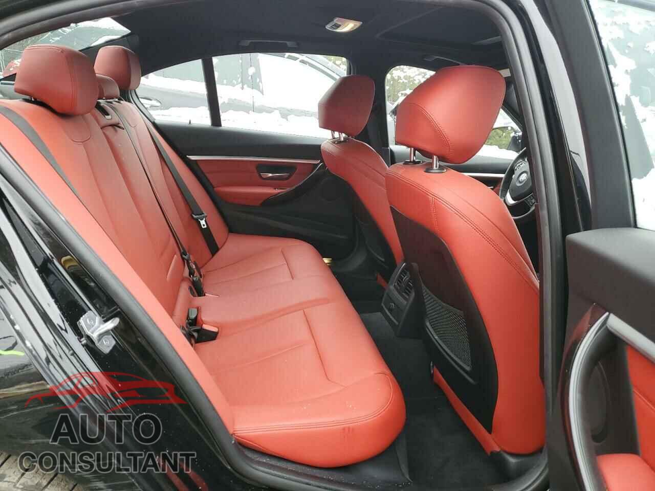 BMW 3 SERIES 2018 - WBA8D9C50JEM34455