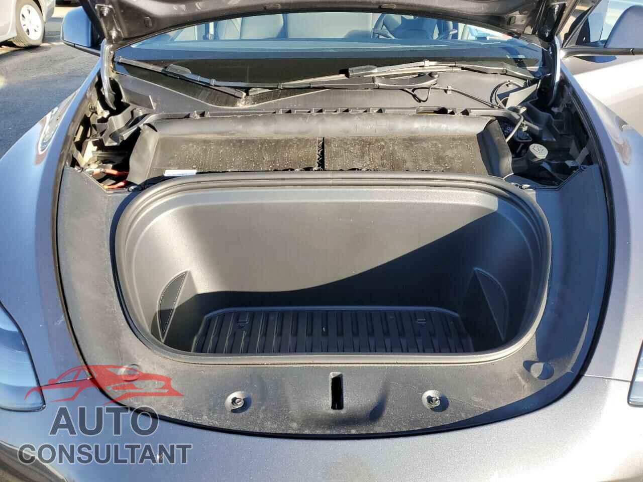 TESLA MODEL Y 2023 - 7SAYGDEEXPF840330