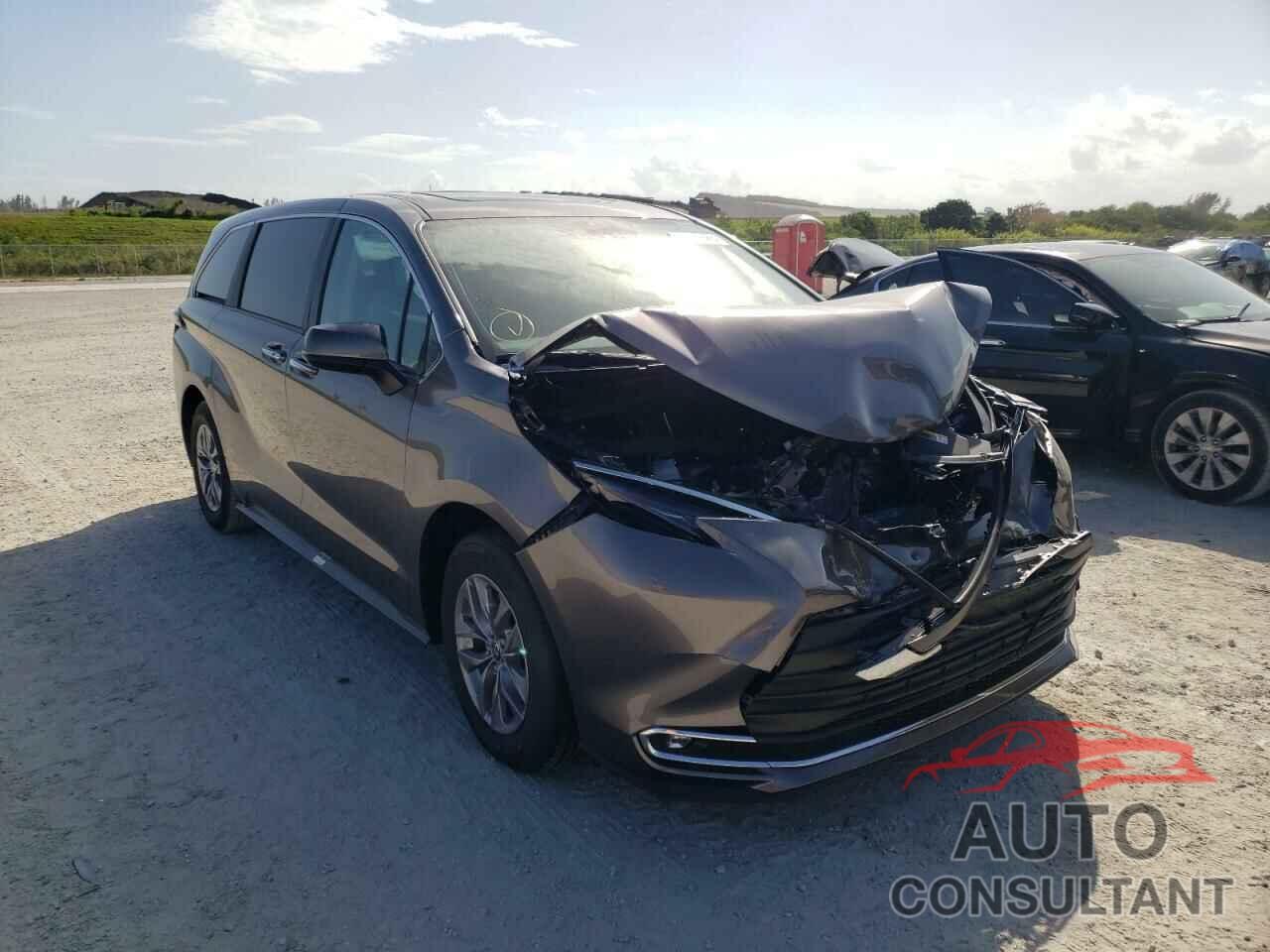 TOYOTA SIENNA 2022 - 5TDYRKEC3NS103733