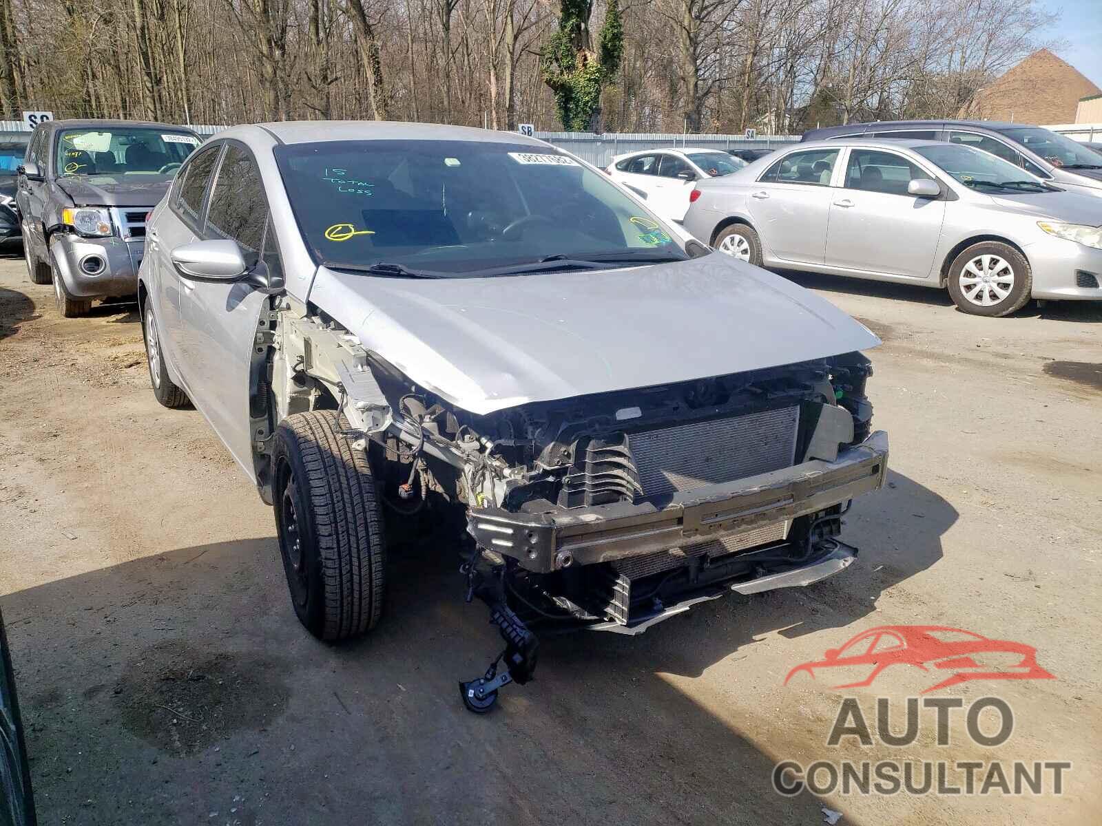 KIA FORTE 2018 - 3KPFK4A71JE210025