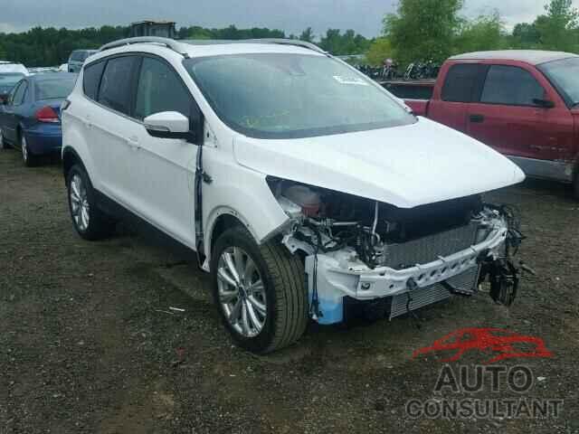 FORD ESCAPE 2017 - 1FMCU9J94HUA90661