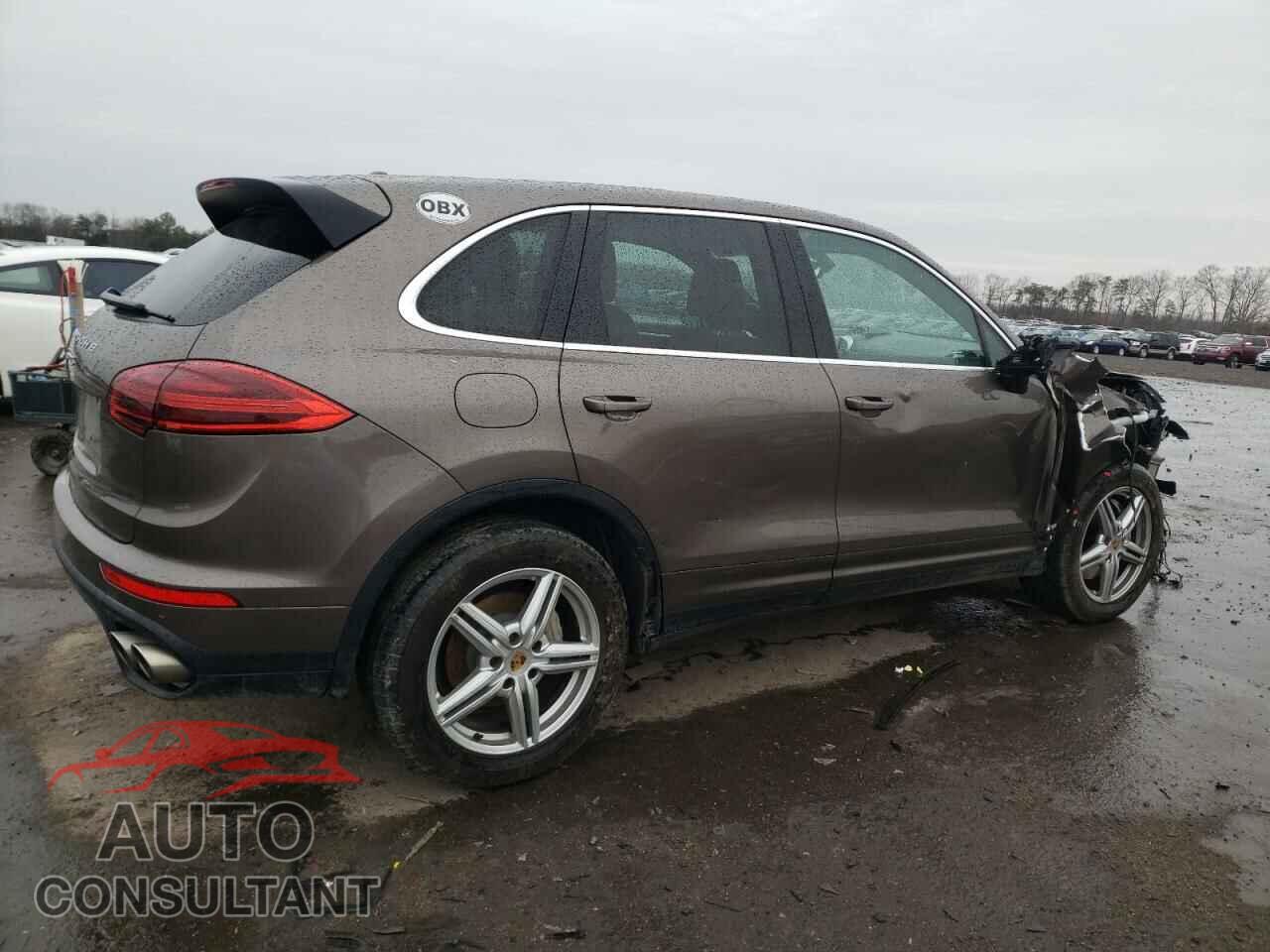 PORSCHE CAYENNE 2016 - WP1AB2A28GLA94307