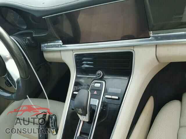 PORSCHE PANAMERA 2017 - WP0AF2A72HL152138