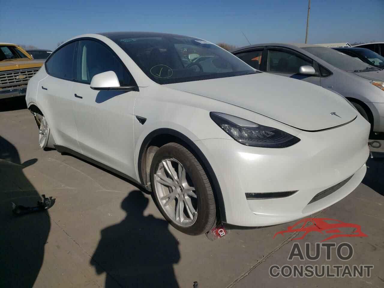 TESLA MODEL Y 2021 - 5YJYGDEE1MF085996