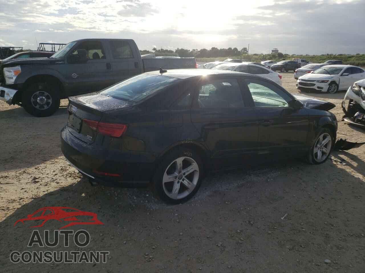 AUDI A3 2017 - WAUB8GFF3H1025077