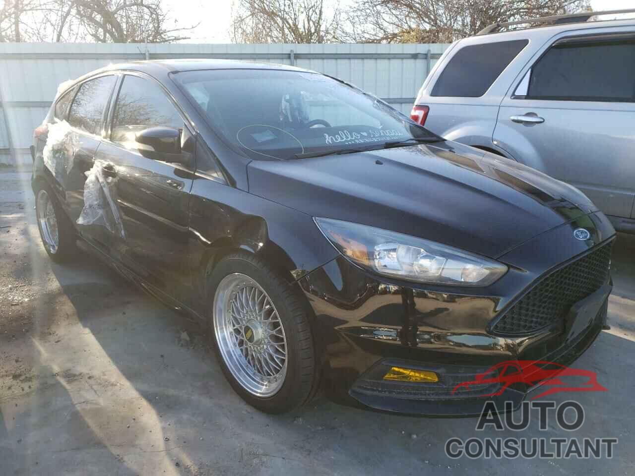 FORD FOCUS 2018 - 1FADP3L94JL229389
