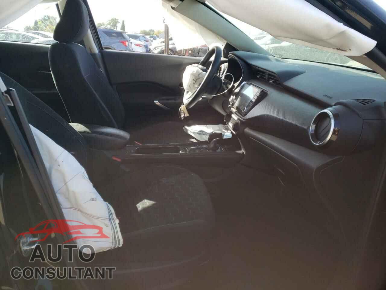NISSAN KICKS 2021 - 3N1CP5CVXML485384