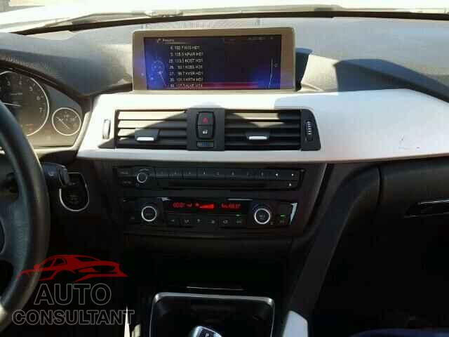 BMW 3 SERIES 2015 - WBA3B1C50FK135865