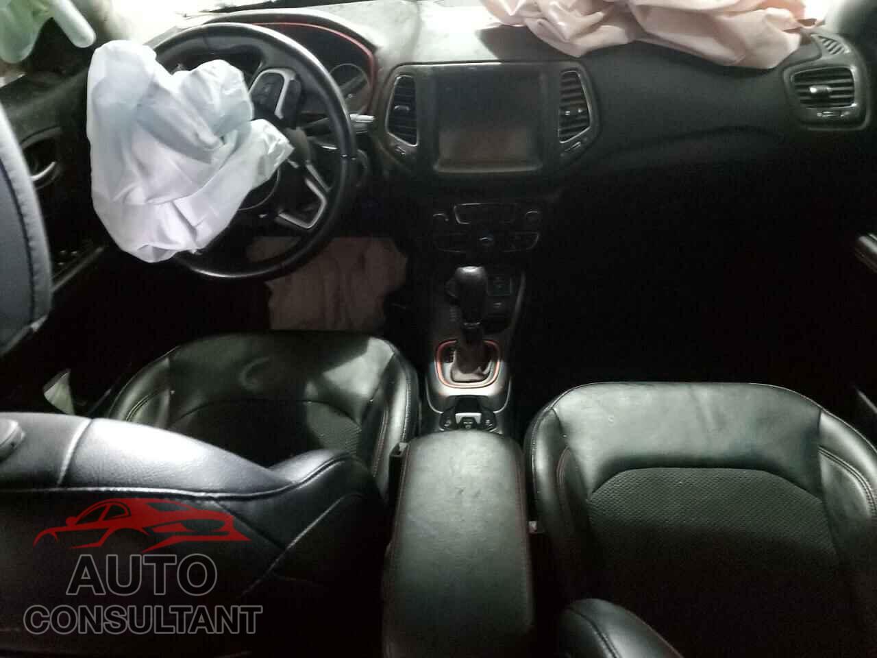 JEEP COMPASS 2020 - 3C4NJDDB2LT207809