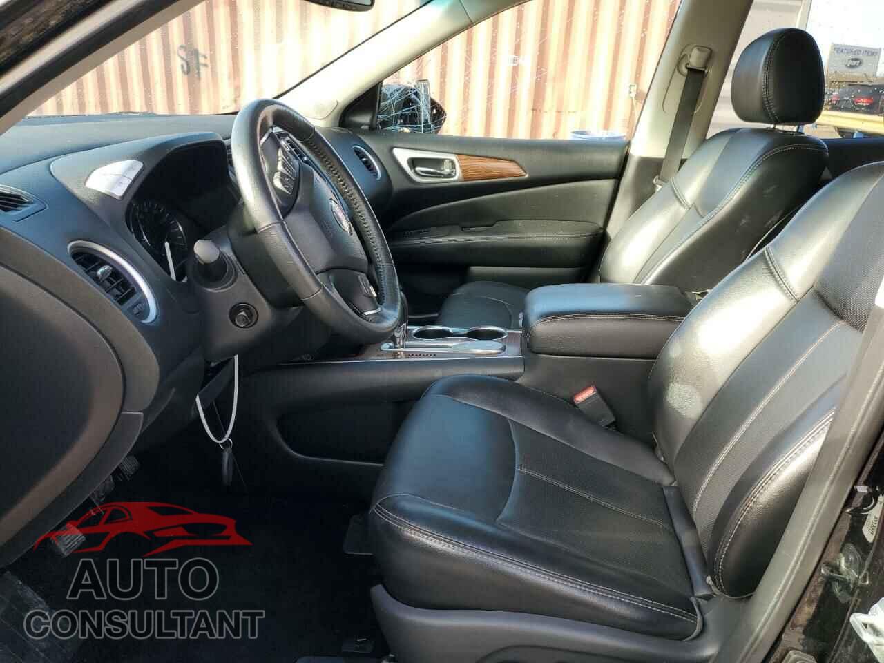 NISSAN PATHFINDER 2018 - 5N1DR2MN4JC663205