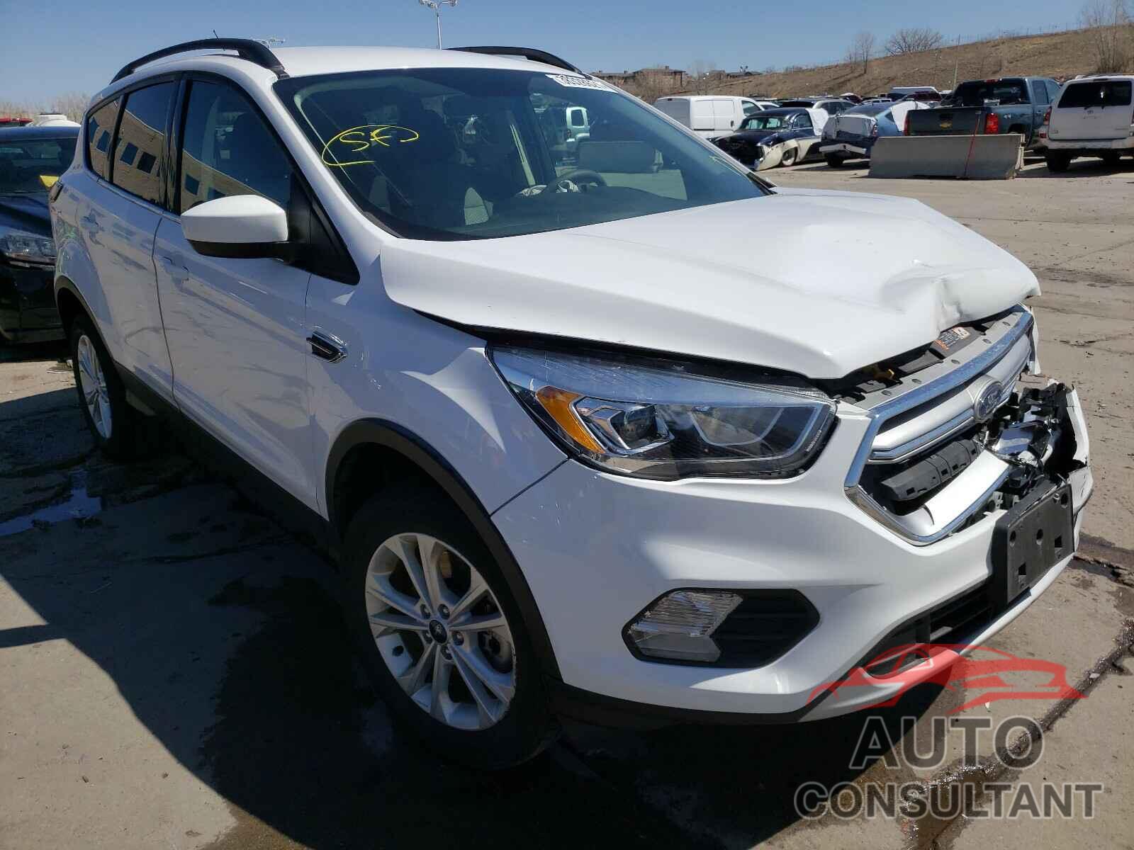 FORD ESCAPE 2017 - 1FMCU9G9XHUA23084
