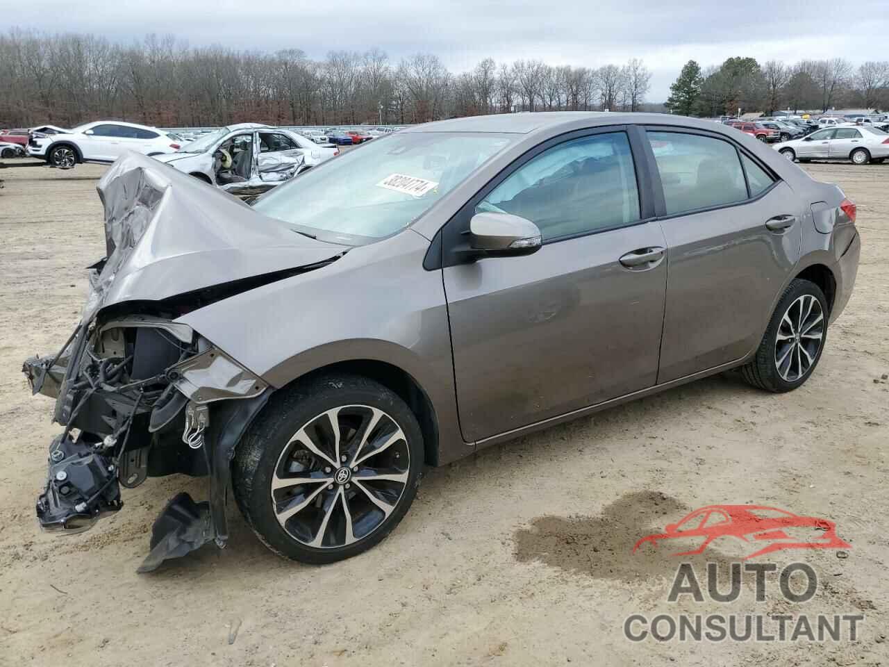 TOYOTA COROLLA 2018 - 5YFBURHE6JP833276