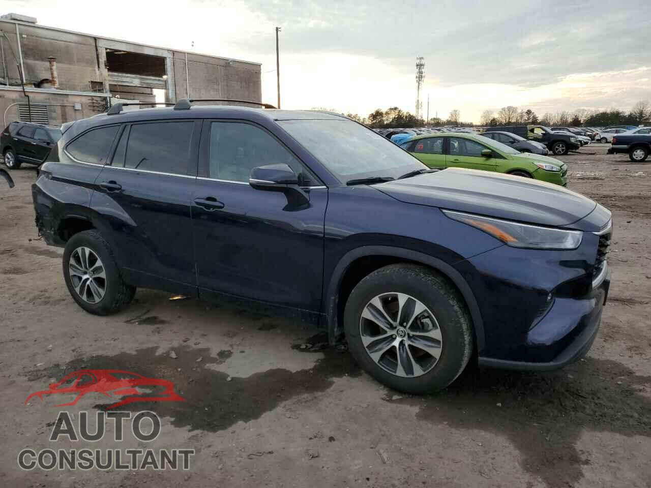 TOYOTA HIGHLANDER 2022 - 5TDGZRBH7NS571663