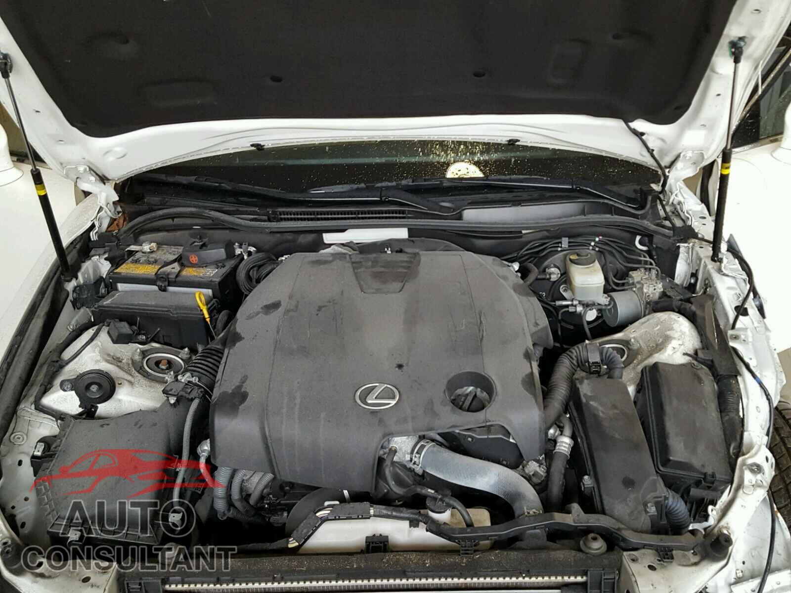 LEXUS IS250 2015 - JTHCF1D25F5015827