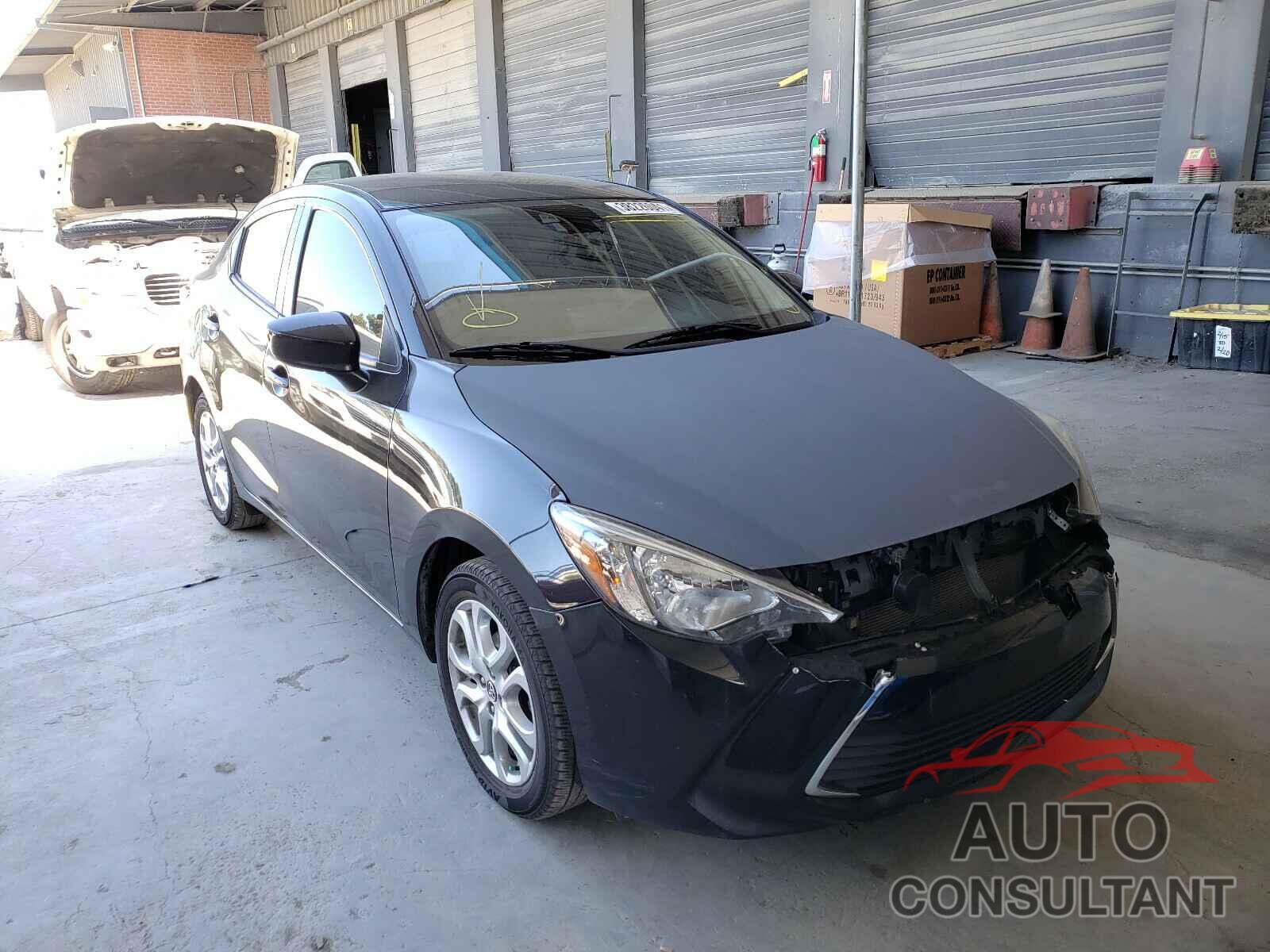 TOYOTA YARIS 2018 - 3MYDLBYV0JY308346