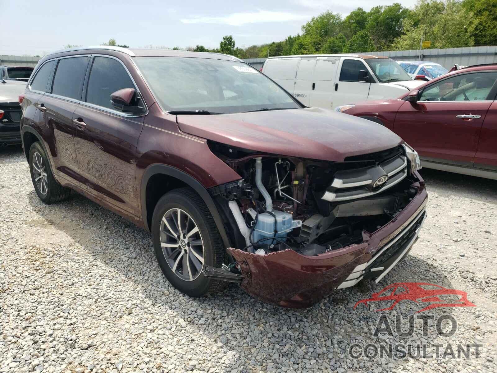 TOYOTA HIGHLANDER 2018 - 5TDKZRFH3JS239749
