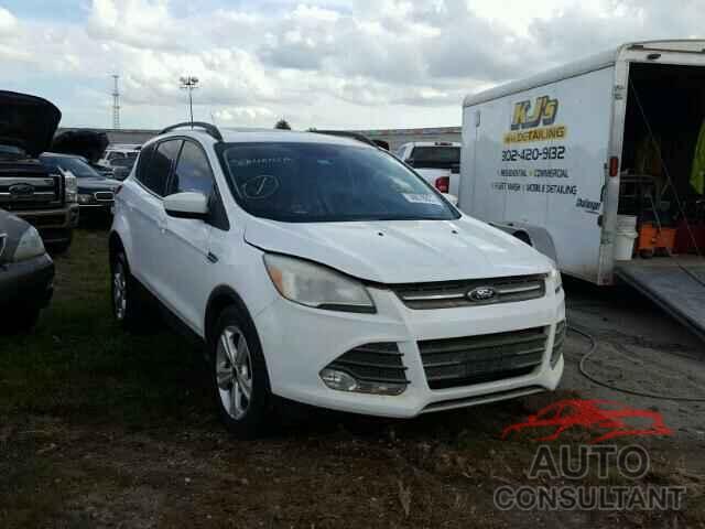 FORD ESCAPE 2016 - 1FMCU0GX5GUB06785