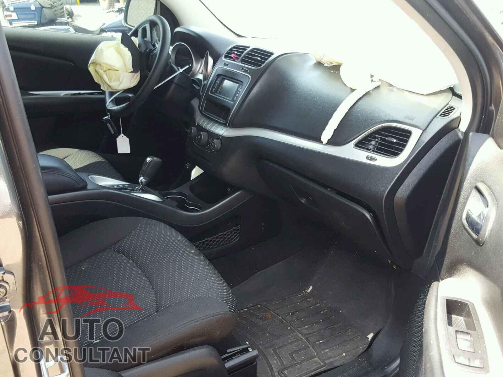 DODGE JOURNEY SE 2015 - 3C4PDCAB2FT746868