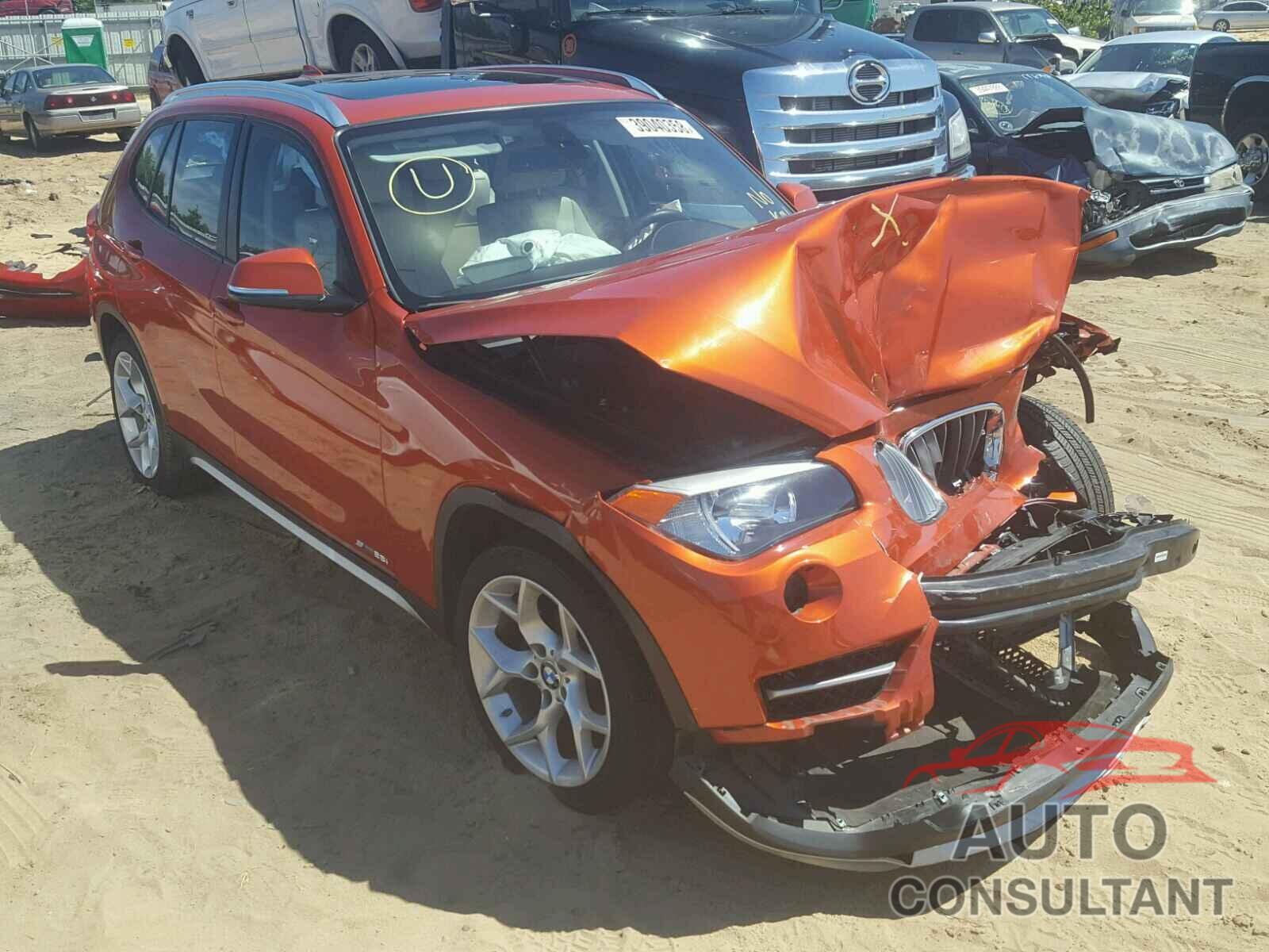 BMW X1 SDRIVE28I 2015 - WBAVM1C53FV317545
