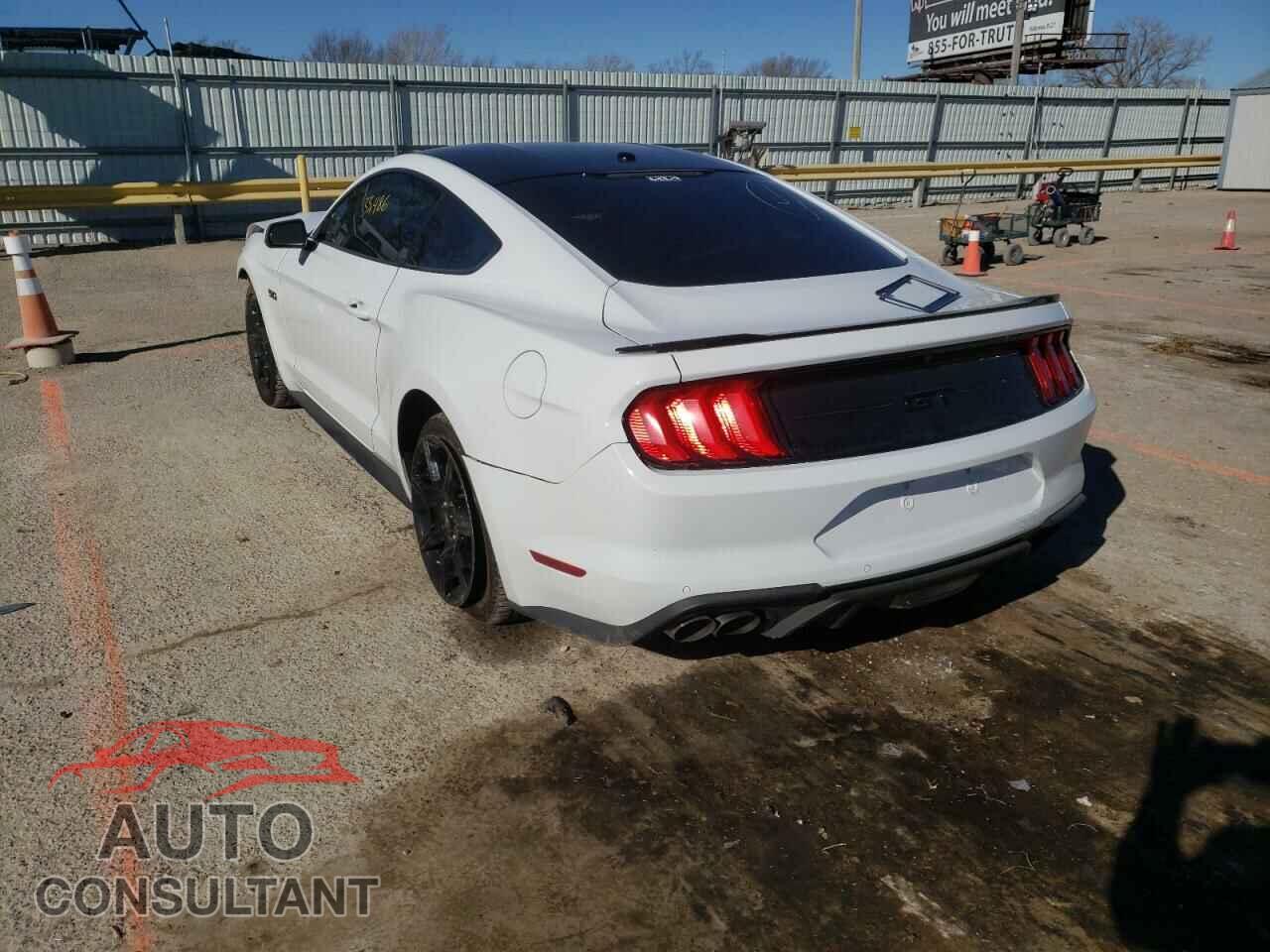 FORD MUSTANG 2019 - 1FA6P8CF6K5196459