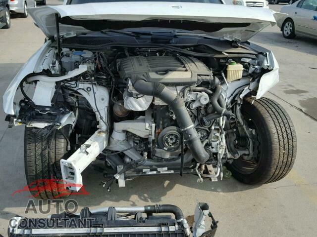 PORSCHE CAYENNE 2017 - WP1AA2A24HKA88255
