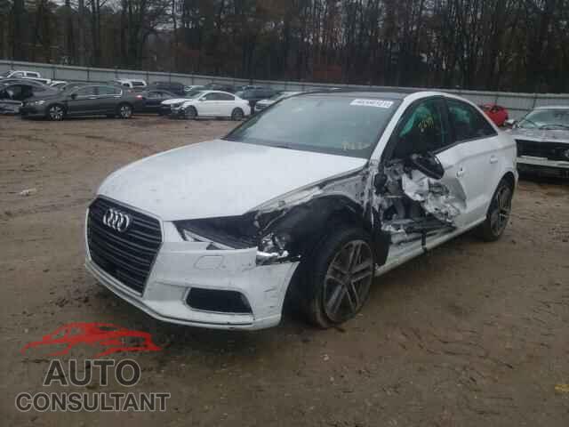 AUDI A3 2019 - WAUBEGFFXKA078519