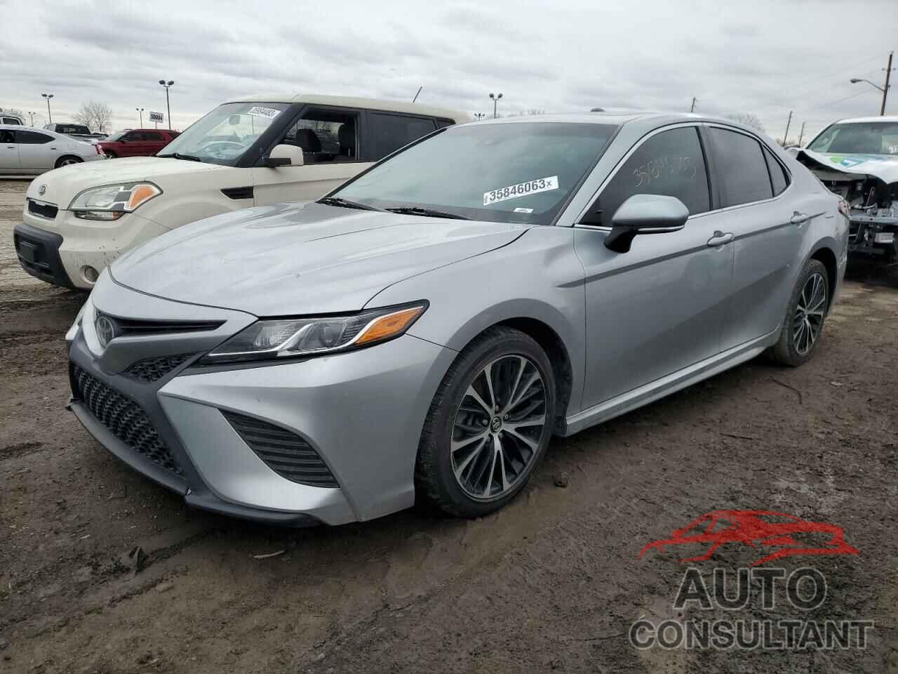 TOYOTA CAMRY 2018 - 4T1B11HKXJU536820