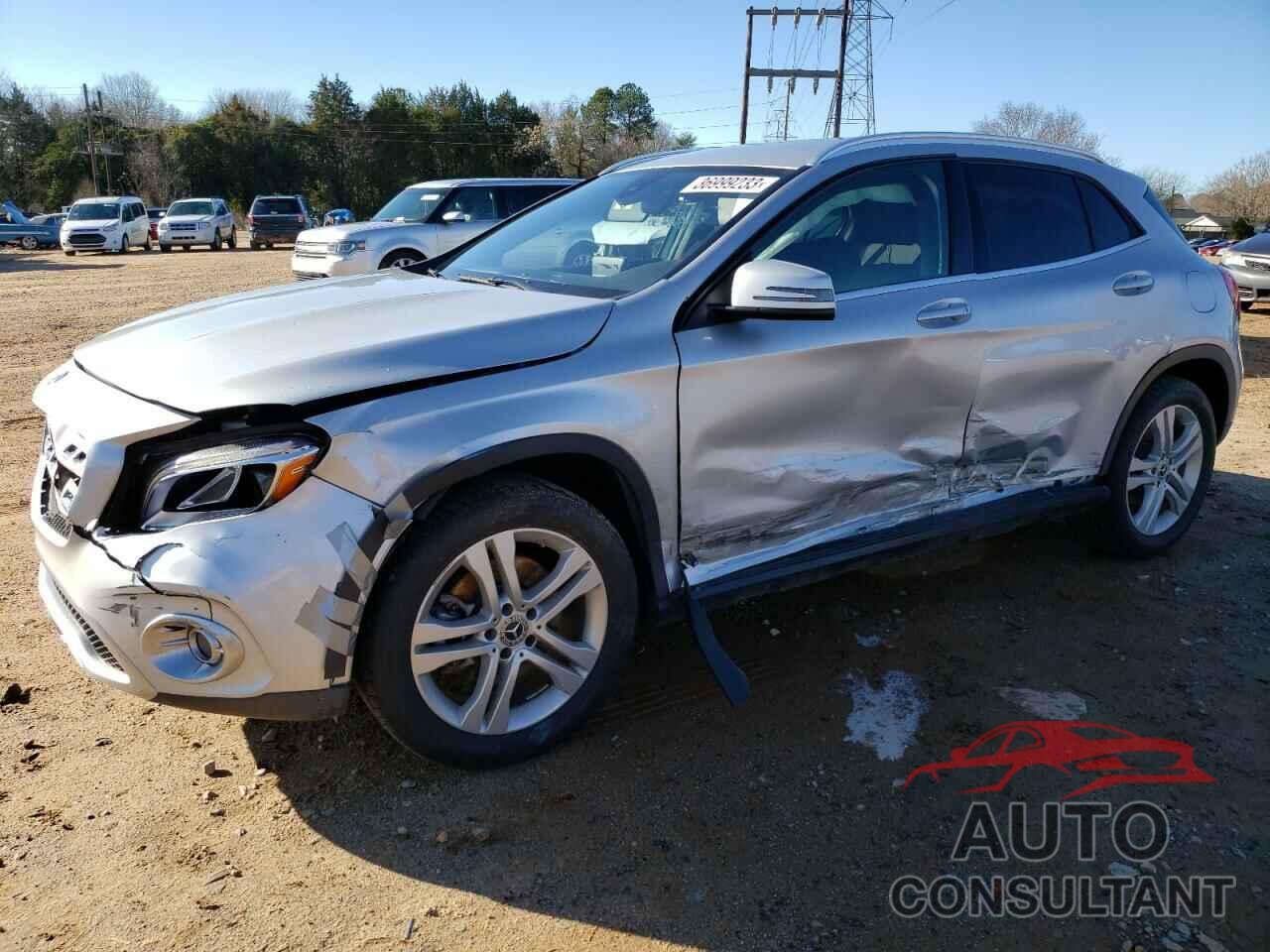 MERCEDES-BENZ GLA-CLASS 2019 - WDCTG4EB3KJ549130