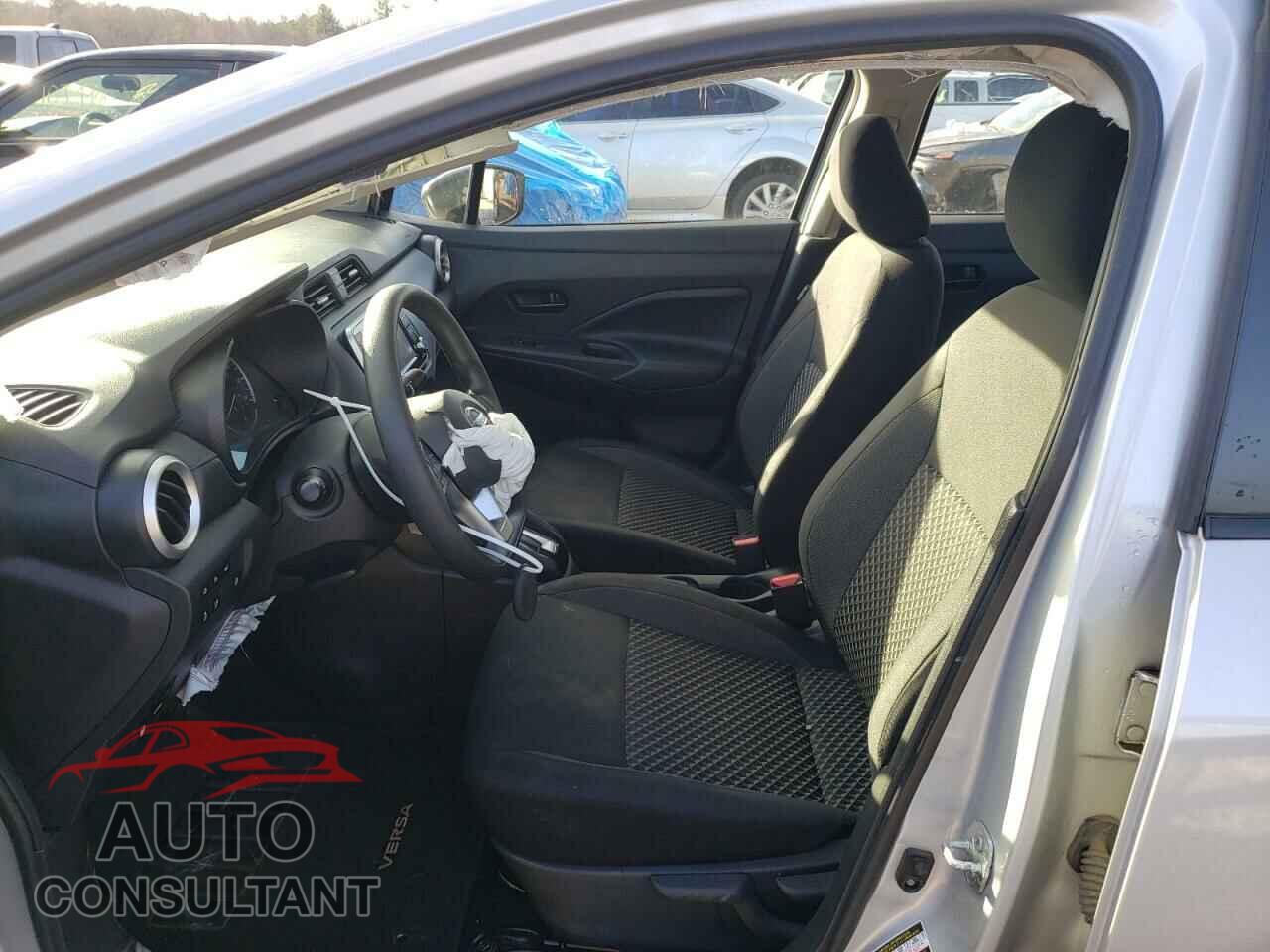 NISSAN VERSA 2020 - 3N1CN8DV5LL904598