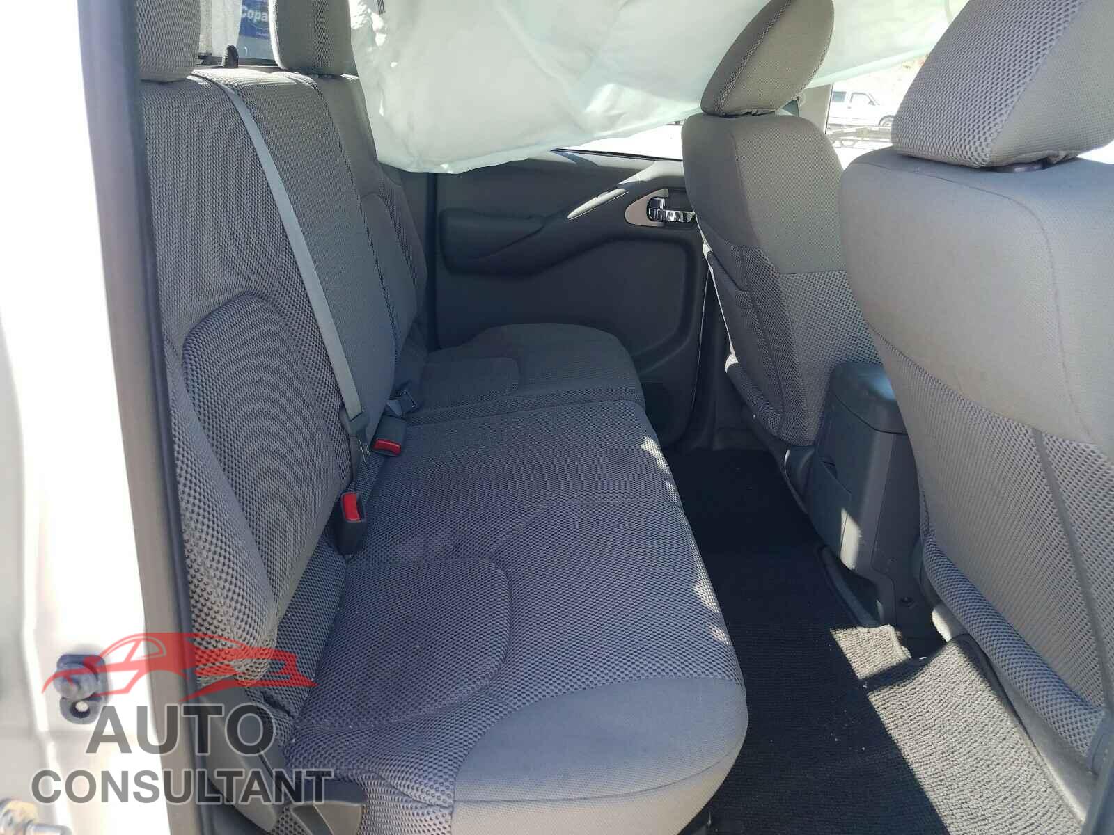 NISSAN FRONTIER 2017 - 1N6AD0EV4HN735458