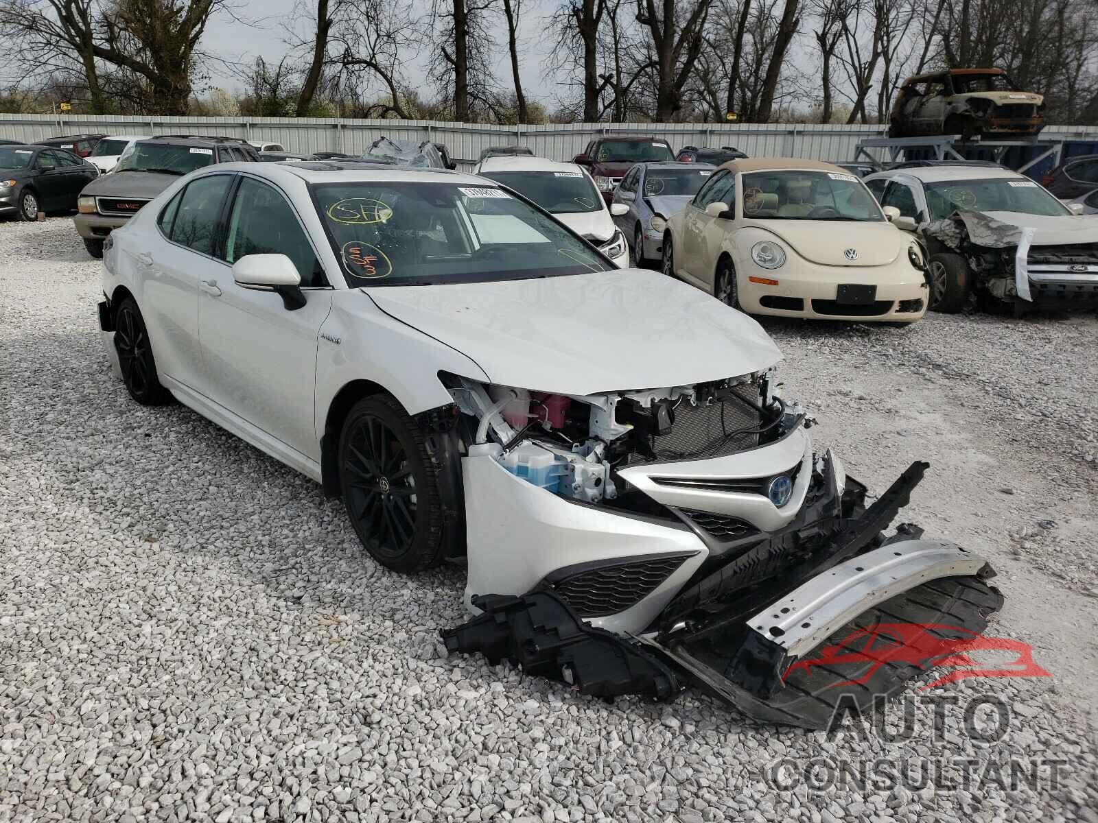 TOYOTA CAMRY 2021 - 4T1K31AK1MU552672