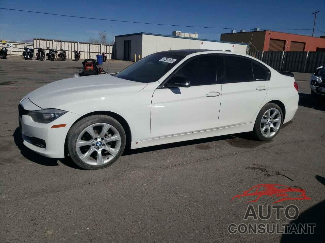 BMW 3 SERIES 2015 - WBA3C3G51FNT52262