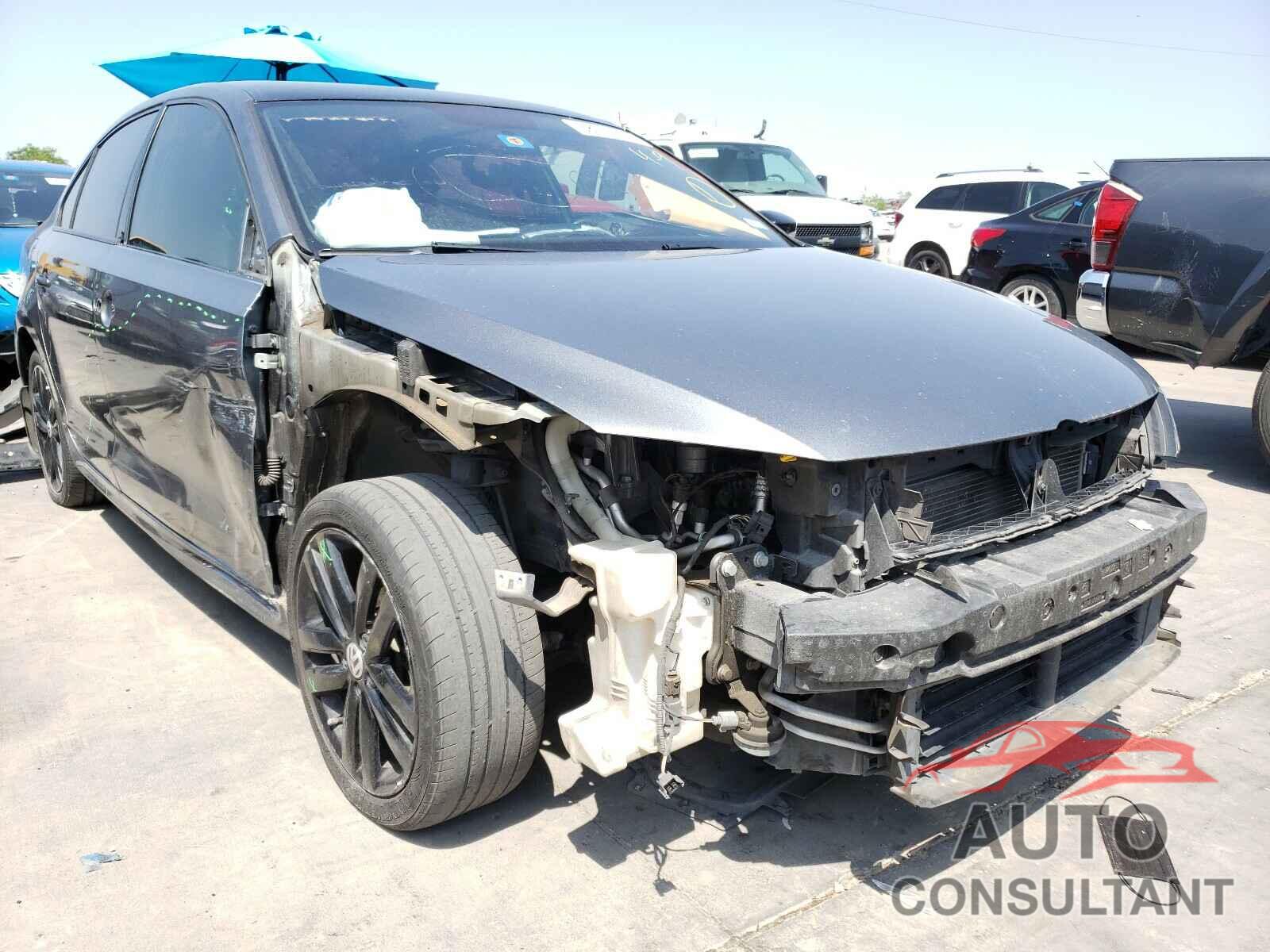 VOLKSWAGEN JETTA 2018 - 3VWD17AJ3JM256739