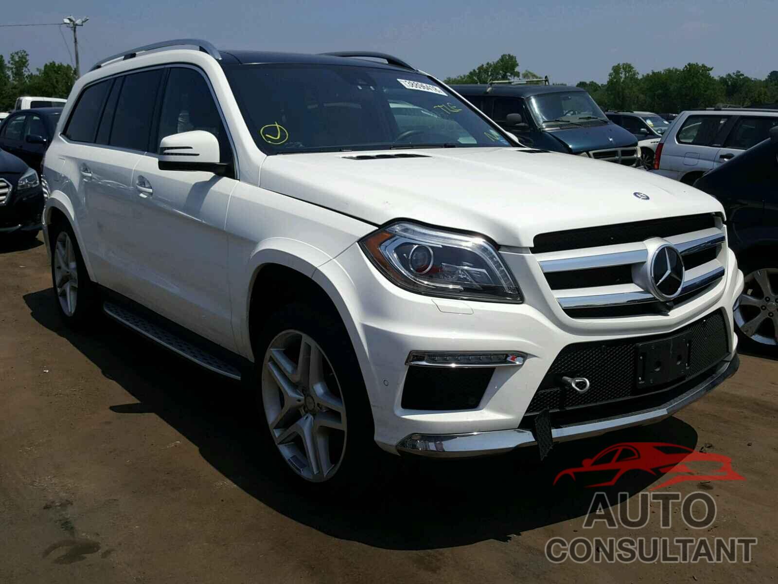 MERCEDES-BENZ GL 550 4MATIC 2016 - 4JGDF7DE6GA644472