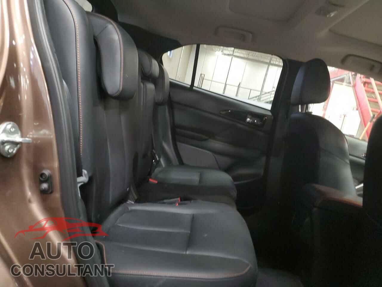 MITSUBISHI ECLIPSE 2018 - JA4AT5AA6JZ041014