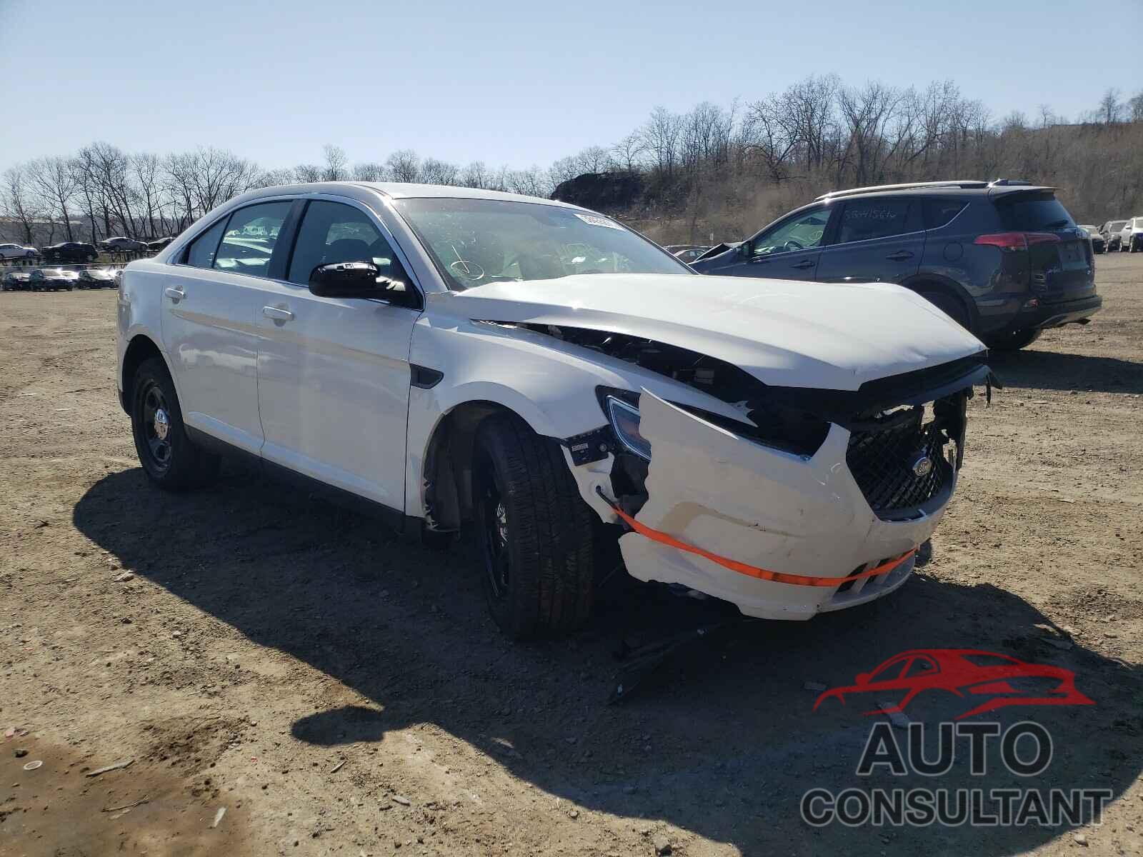 FORD TAURUS 2018 - 1FAHP2MK2JG131645