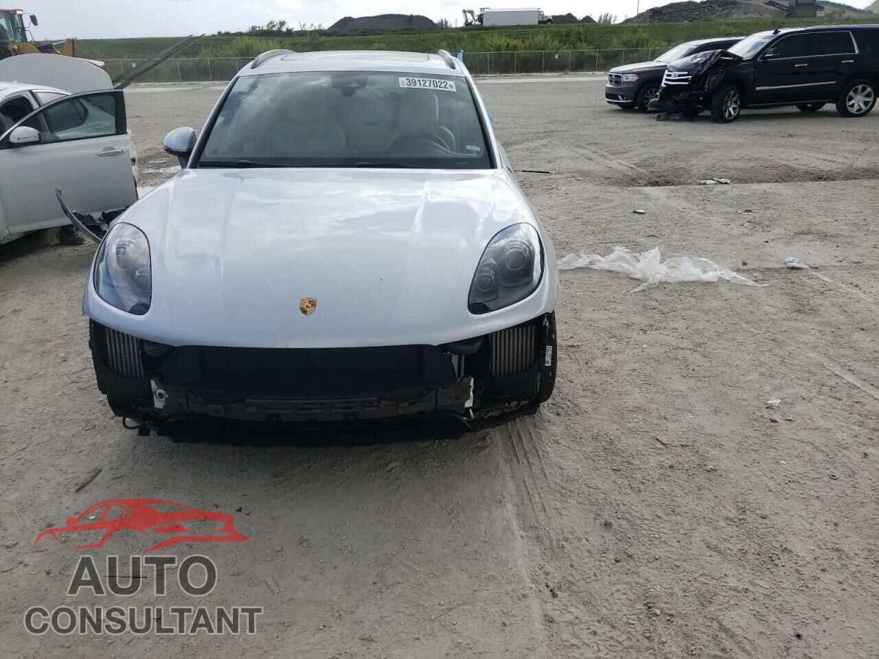 PORSCHE MACAN 2017 - WP1AG2A52HLB54806