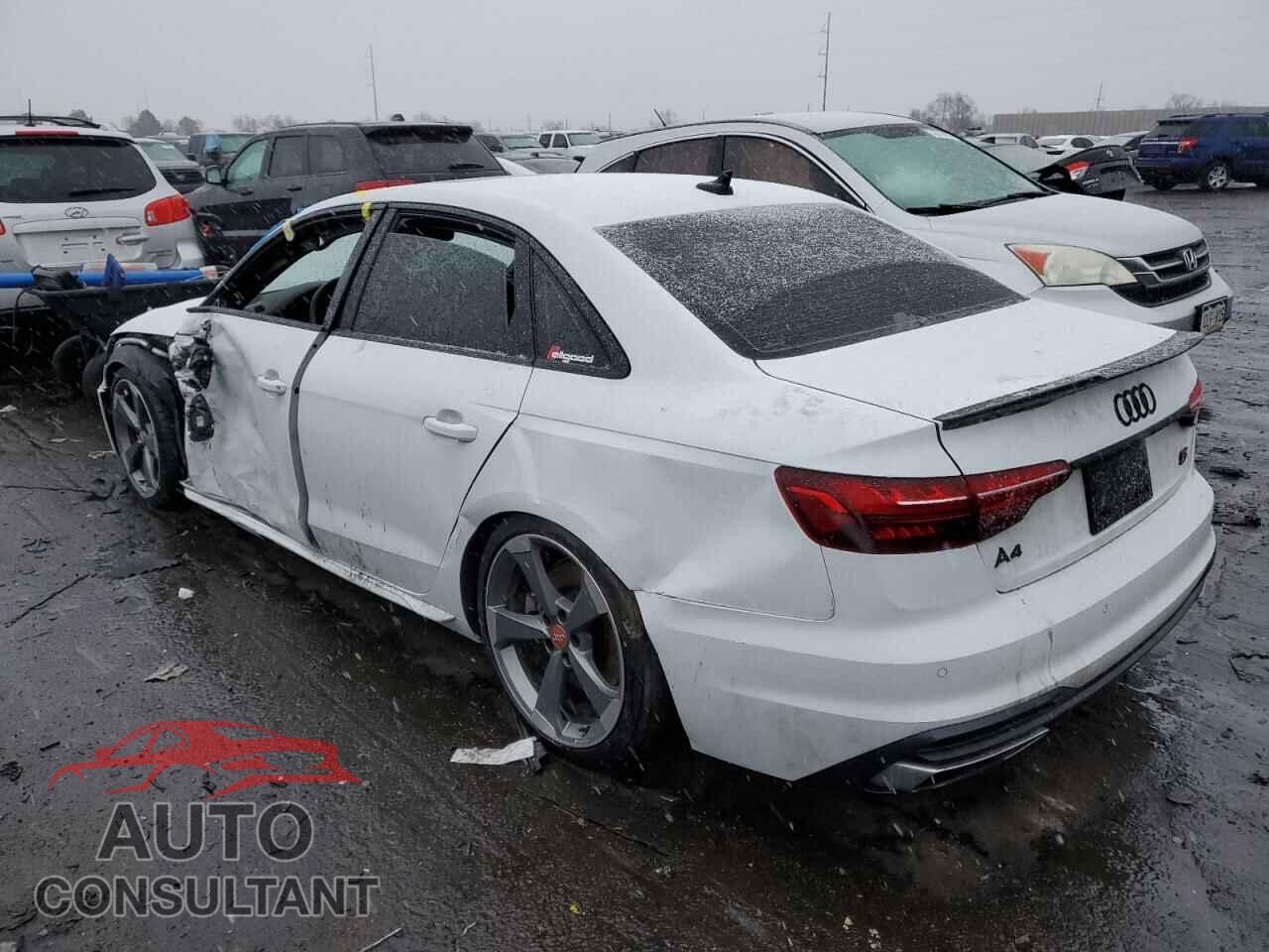 AUDI A4 2021 - WAUEAAF48MN007786